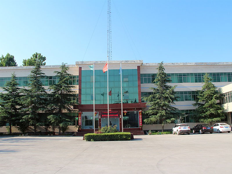 公司響應(yīng)國家環(huán)保要求，對(duì)企業(yè)進(jìn)行土壤檢測(cè)，各項(xiàng)檢測(cè)結(jié)果均達(dá)標(biāo)